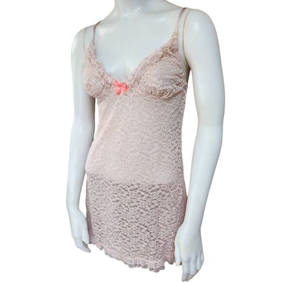 Victoria's Secret Light Pink Floral Lace Babydoll (L) - Picture 1 of 5
